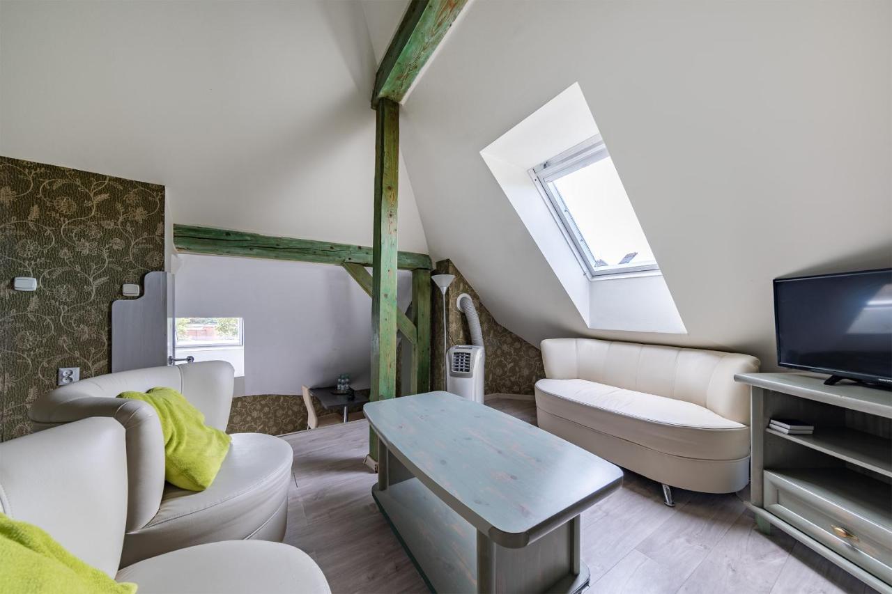 Hotel Pod Zamkiem オルシュティン エクステリア 写真